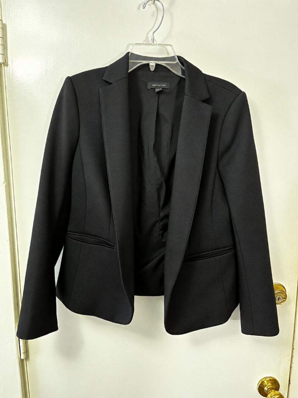 Ann Taylor Black Tuxedo Style Tailored Blazer Jacket